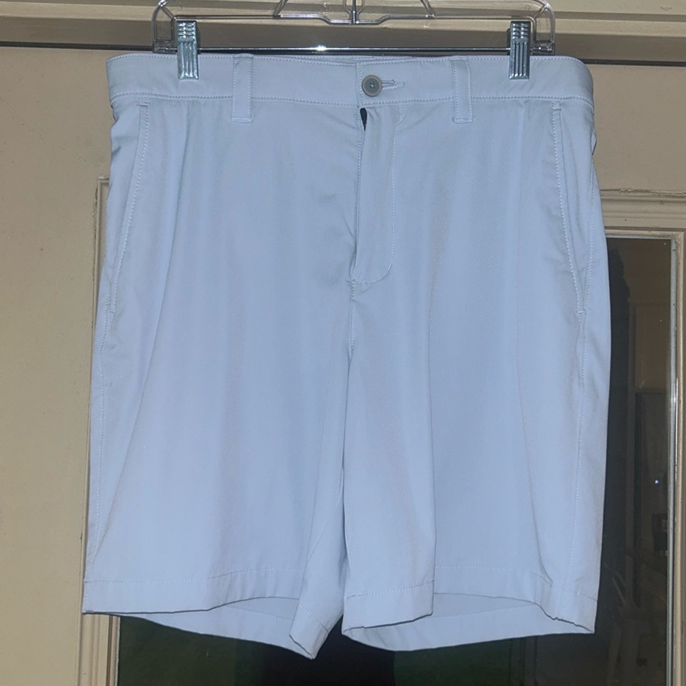 Southern Tide brrr°®-die 8" Performance Golf Short